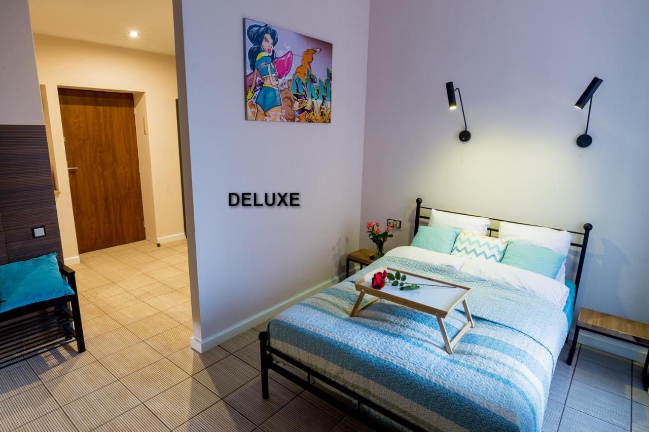Apartamenty Centrum Z Wanna Dwuosobowa Piotrków Trybunalski Стая снимка