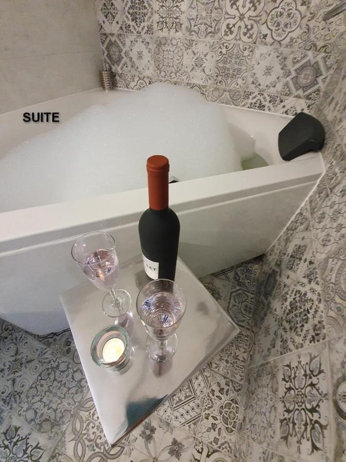 Apartamenty Centrum Z Wanna Dwuosobowa Piotrków Trybunalski Екстериор снимка